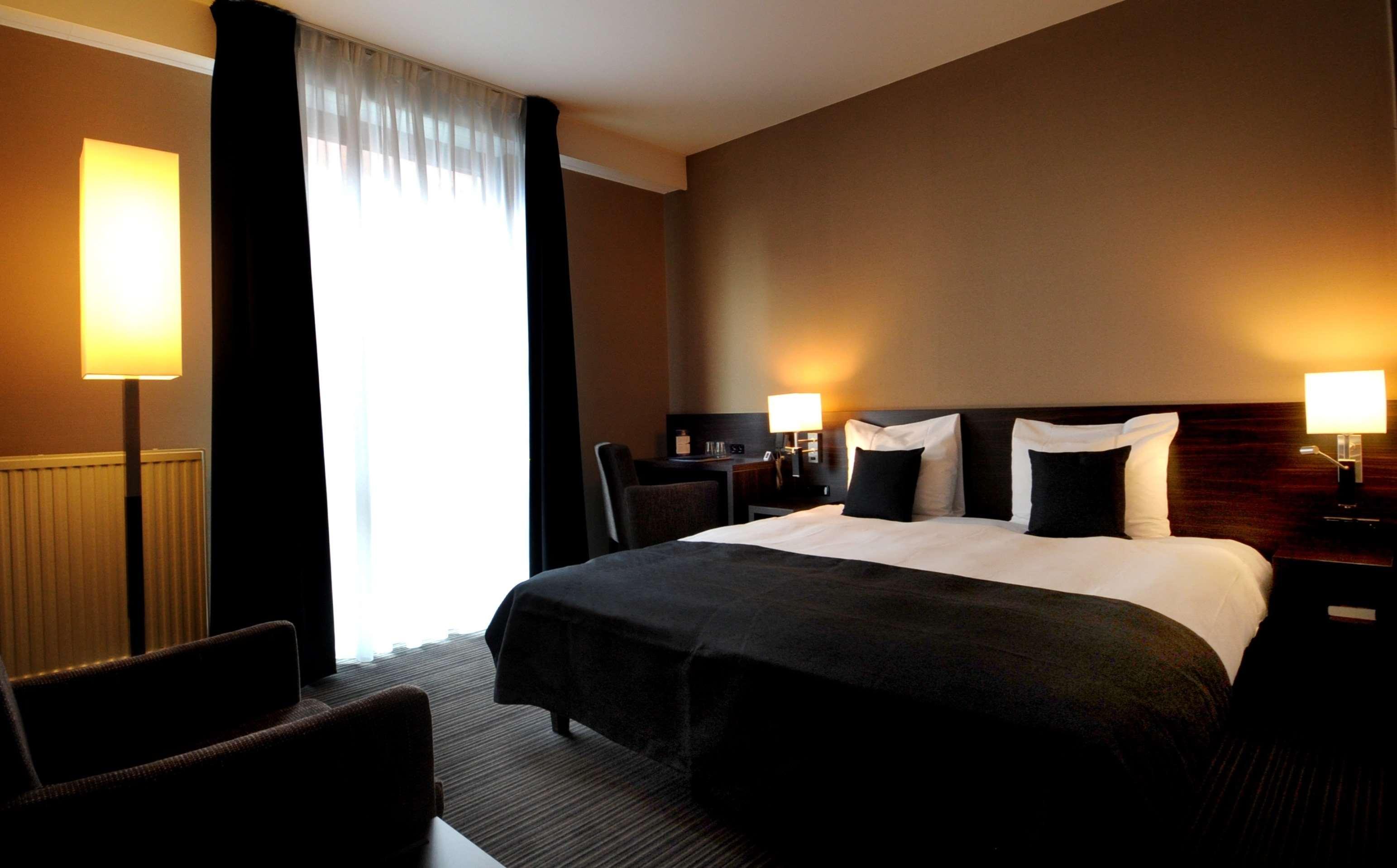 Hotel Docklands Antwerpen Eksteriør billede
