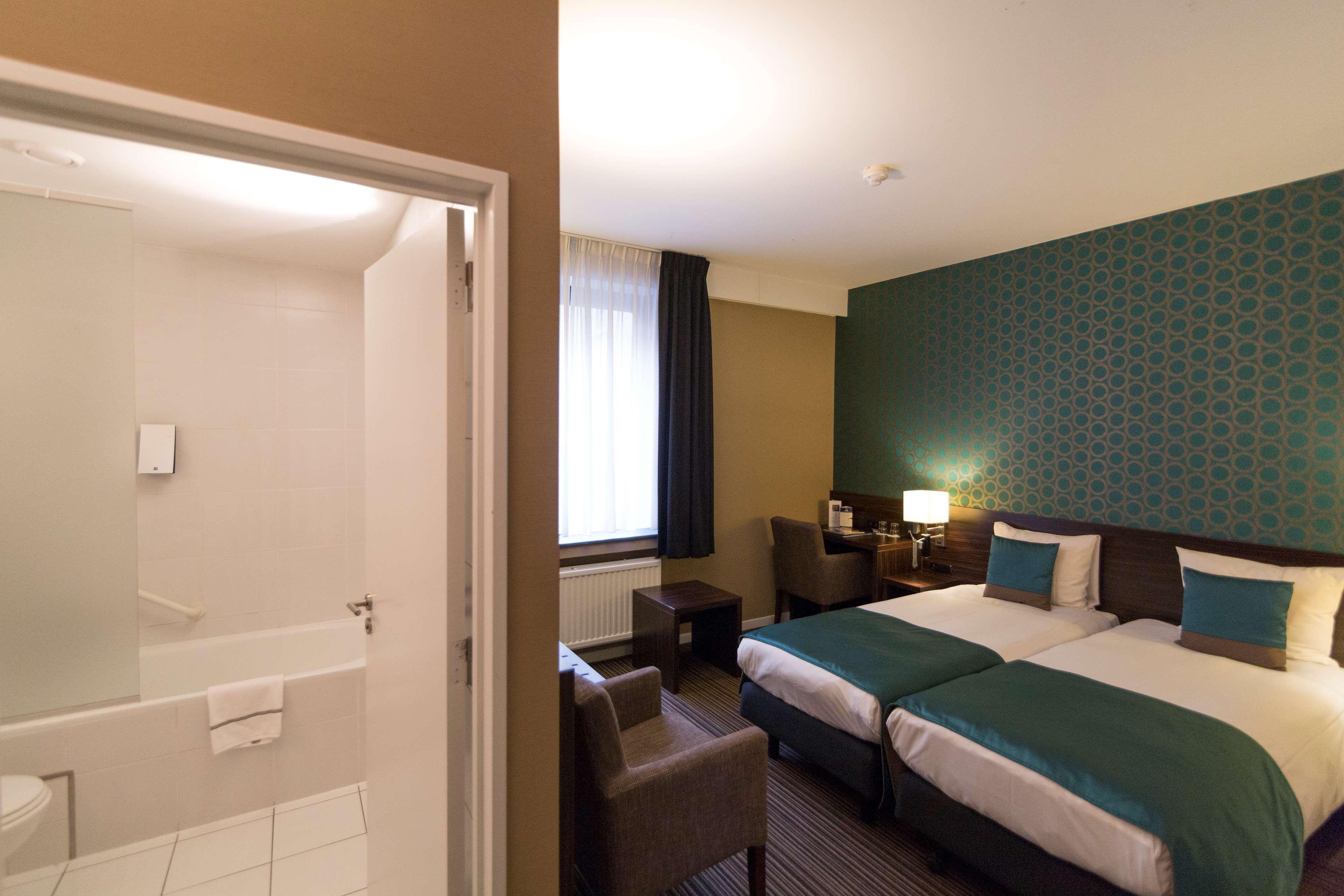 Hotel Docklands Antwerpen Eksteriør billede